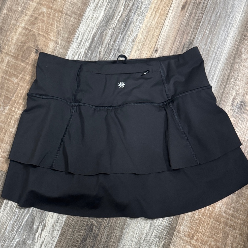 Athleta Momentum Skort 13.5” Black with Pockets, Sz Small